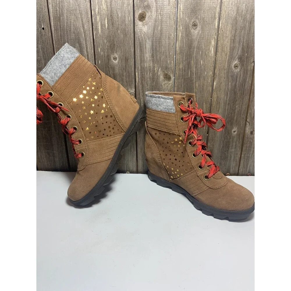 SOREL Lexie Wedge Gold Star Boots Womens / Youth Brown Leather 5